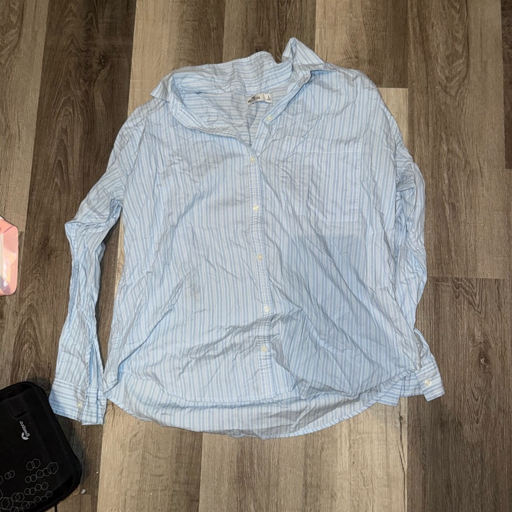Hollister shirt
